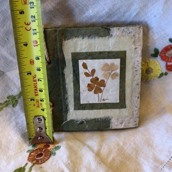 Small unlined notebook - Picture 2 of 4